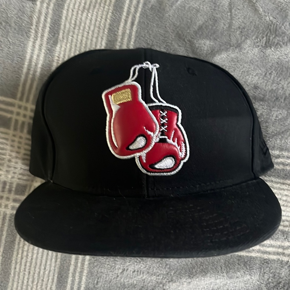 7 1/2 59.6 CM, Fighting boxing hat, Brand new, never used.